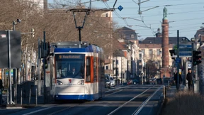 Zusammenarbeit nach monatelangem Gestichel