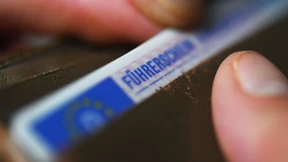 Mit Spionagetechnik zum Führerschein