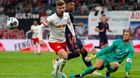 Proben von Wein und Essig