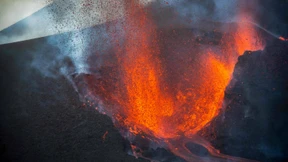 Vulkan auf La Palma spuckt weiter Lava