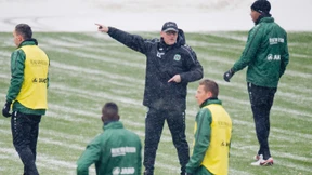 Kurzes Winken in der neuen Heimat