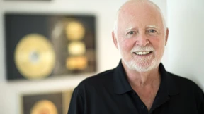 Er war der Mann hinter „Ein bisschen Frieden“