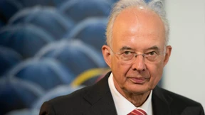 Geldeigentum  und Geldpolitik