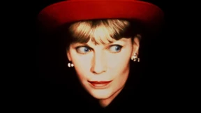 Vorsicht, gleich flüstert sie