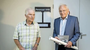 „Alte weiße Männer“ gegen das rot-grüne Bezirksamt