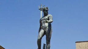 Neptun zu nackt fürs soziale Netz