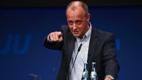 Aufstehen, Rolle annehmen und arbeiten!