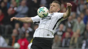 Mit ganz breiter Brust