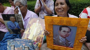 Kronprinz eilt ins Krankenhaus