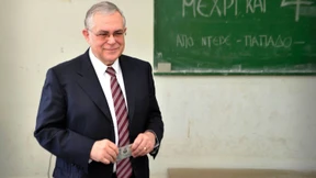 Früherer griechischer Regierungschef Papademos bei Anschlag verletzt