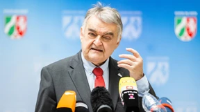 NRW-Innenminister will Studie zu Extremismus bei Polizei