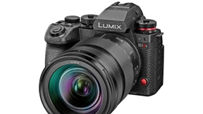 Gelber Oldie mit hohem Tempo