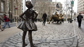 New Yorker Bullenstatue wieder allein
