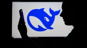 KI-Chatbots aus China sollen bei Anthropic abgekupfert haben