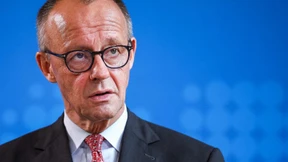 Merz ermahnt Muslime an Universitäten