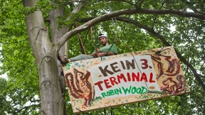 Umweltschützer bauen Protest-Camp auf