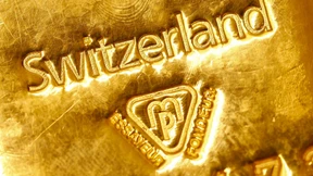 Die Schweiz hebt auch den Gold-Kurs an