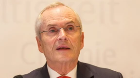 Chemiebranche fordert bessere Berufschulen