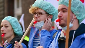 Koalitionäre wollen 8000 Stellen in der Pflege schaffen