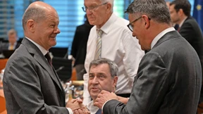 Ministerpräsidenten wollen Asylverfahren in Drittstaaten