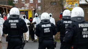 Aktivisten blockieren Zufahrt nach Lützerath