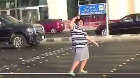 Junge wird in Saudi-Arabien wegen „Macarena“-Tanz verhaftet