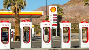 Tesla feuert sein Supercharger-Team