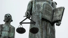 Lebenslang für Raub und Mord an Vermieter