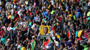 Fröhliches Trauern um Madiba