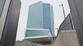 Deutsche-Bank-Chef Sewing ist die Regulierung leid