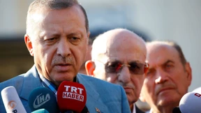 Erdogan erleidet Schwächeanfall beim Gebet