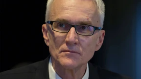 Interpol-Chef warnt vor Handel mit gefälschtem Corona-Impfstoff