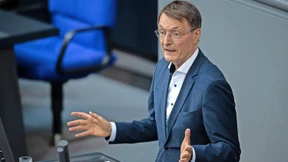 Union dreht den Spieß in der Maskendebatte um