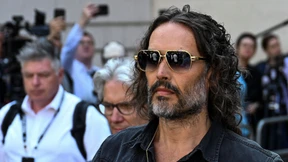Russell Brand steht wegen mutmaßlicher Vergewaltigung vor Gericht