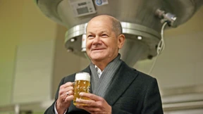 Kanzler Scholz will am Dienstag neuen Verteidigungsminister bekanntgeben