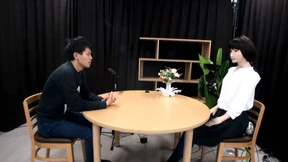 Erica weiß, wann sie lachen muss