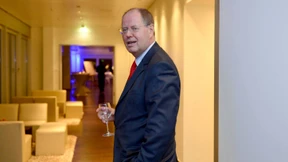 Am Wollfaden herbeigezogen