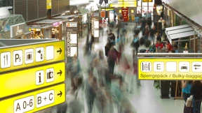 EU-Parlament stimmt umstrittener Speicherung von Fluggastdaten zu