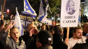 Israelis gehen gegen Netanjahu und seine Regierung auf die Straße