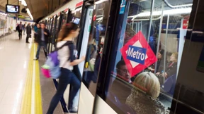 Scheck über zwei Millionen Dollar in Madrider U-Bahn entdeckt