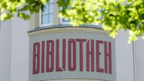 Bibliotheken als Zielscheibe für Rechtsextremisten