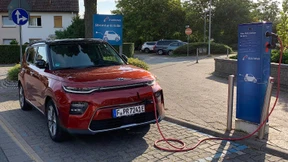 Der Zwang zum E-Auto-Glück