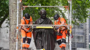 Der Preis der Heldenverehrung