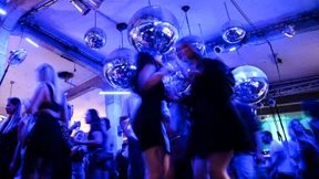 Zum Tanzen sind wir nicht geboren