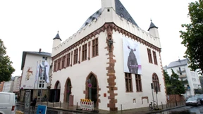 Damokles auf dem Damenklo