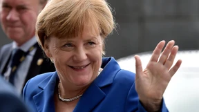 Macht sich Merkel strafbar?