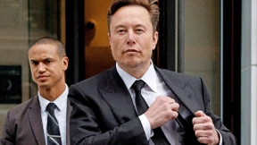 Musk reklamiert Sieg in Gehaltsstreit