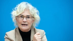 Bundesregierung bekräftigt Nein zu Waffenlieferungen an die Ukraine