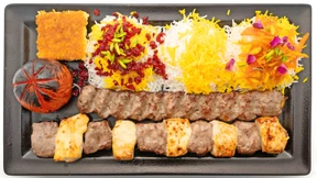 Persische Klassiker unter dem Granatapfelbaum