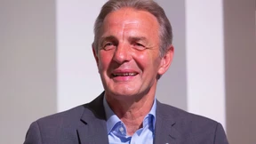 Stadt Frankfurt ehrt „treuen Charly“ mit Ehrenplakette